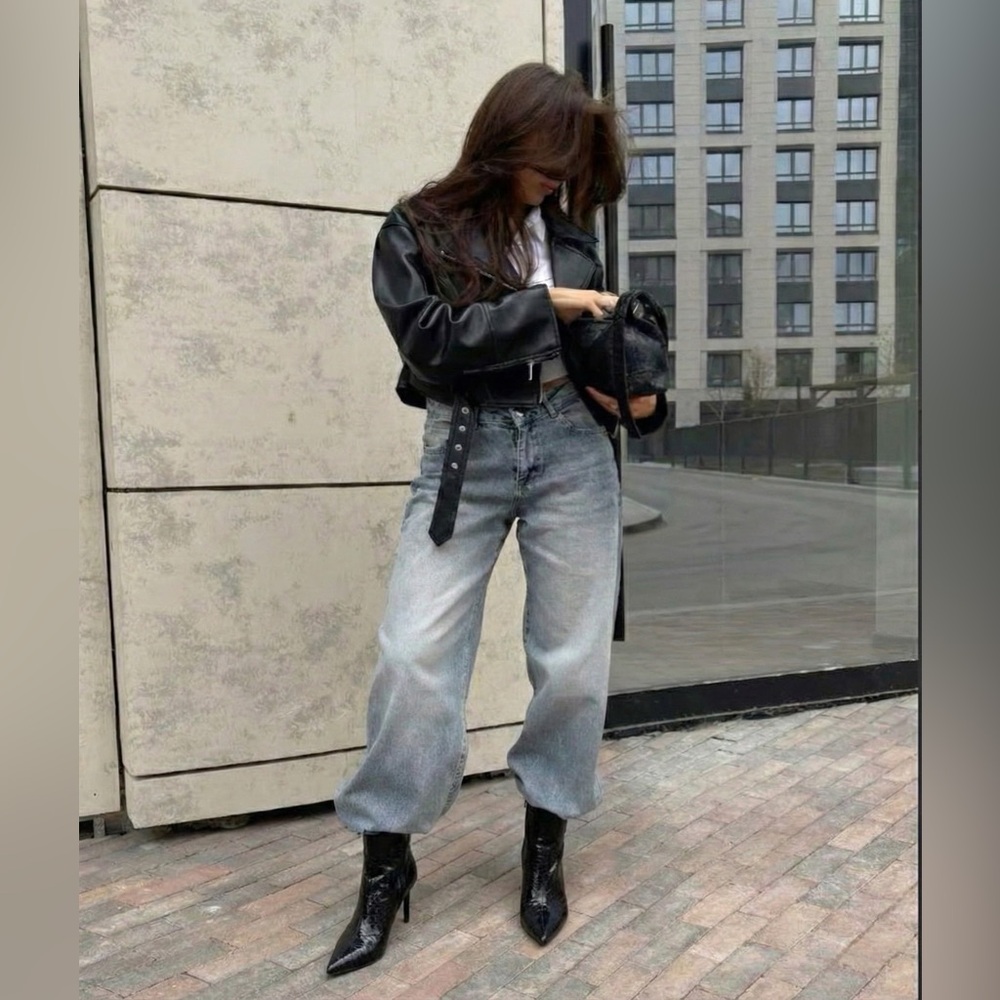 AQUA | HENDRIX BLACK PATENT LEATHER SNAKESKIN ANKLE BOOTIE SIZE 8